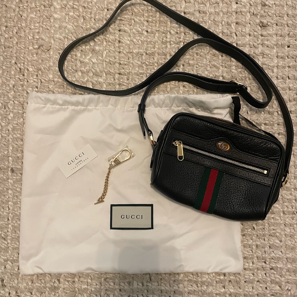 100% Authentic Gucci Crossbody ✨